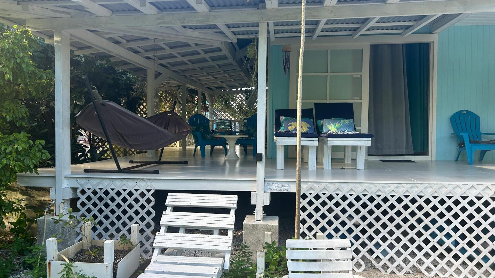 Le Fare Bleu Tiputa Rangiroa Apartment Exterior photo